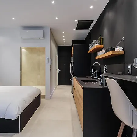 Mohom - Berges Du Rhone Apartment *